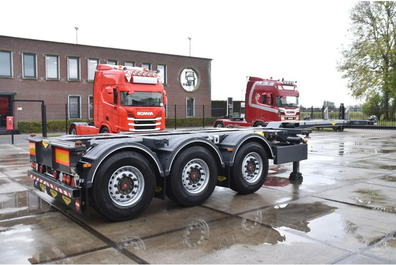 Broshuis 3UCC-39/45 MFCC - SAF AXLES - 2 x EXTENDABLE - DISC BRAKES - LIKE NEW ! - Konteineris-vežimus/ Sukeisti kūną puspriekabė: foto 2 Broshuis 3UCC-39/45 MFCC - SAF AXLES - 2 x EXTENDABLE - DISC BRAKES - LIKE NEW ! - Konteineris-vežimus/ Sukeisti kūną puspriekabė: foto 2