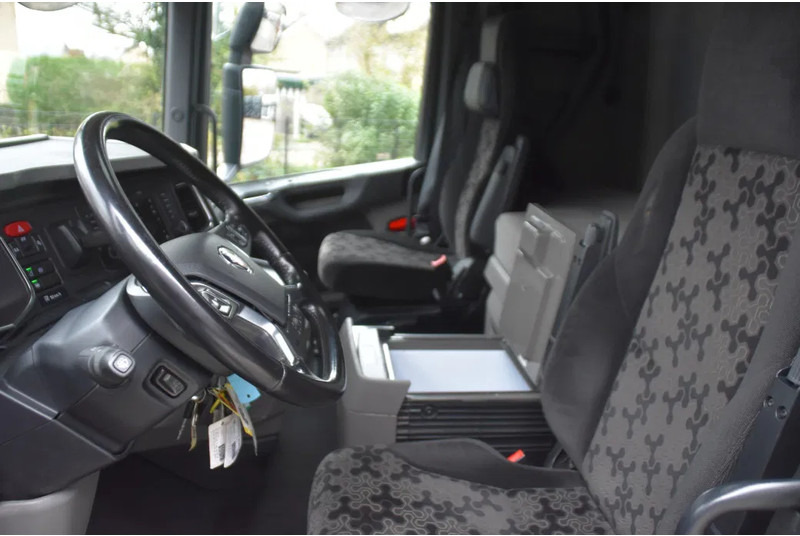 Scania S500 NGS 6x2*4 - HOOKLIFT - RETARDER - 477 TKM - PARK. AIRCO - WHEELBASE: 475 CM - PTO - EXCELLENT CONDITION - - Hook-lift sunkvežimis: foto 4 Scania S500 NGS 6x2*4 - HOOKLIFT - RETARDER - 477 TKM - PARK. AIRCO - WHEELBASE: 475 CM - PTO - EXCELLENT CONDITION - - Hook-lift sunkvežimis: foto 4