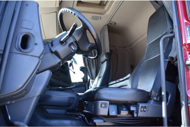 Scania R420 HL 6x2/4 - ADR FL - MANUAL - EURO 5 - 698 TKM - HYDRAULIC SYSTEM - LEATHER SEATS - XENON - - Vilkikas: foto 4 Scania R420 HL 6x2/4 - ADR FL - MANUAL - EURO 5 - 698 TKM - HYDRAULIC SYSTEM - LEATHER SEATS - XENON - - Vilkikas: foto 4