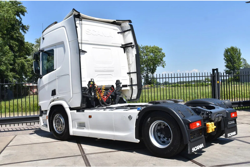 Scania R520 V8 NGS 4x2 - RETARDER - 504 TKM - PARK. AIRCO - ACC - NAVI - 2 x FUEL TANKS - LED LIGHTS - - Vilkikas: foto 3 Scania R520 V8 NGS 4x2 - RETARDER - 504 TKM - PARK. AIRCO - ACC - NAVI - 2 x FUEL TANKS - LED LIGHTS - - Vilkikas: foto 3