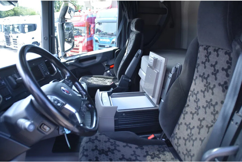 Scania R520 V8 NGS 4x2 - RETARDER - 523 TKM - PARK. AIRCO - ACC - NAVI - 2 x FUEL TANKS - LED LIGHTS - - Vilkikas: foto 5 Scania R520 V8 NGS 4x2 - RETARDER - 523 TKM - PARK. AIRCO - ACC - NAVI - 2 x FUEL TANKS - LED LIGHTS - - Vilkikas: foto 5