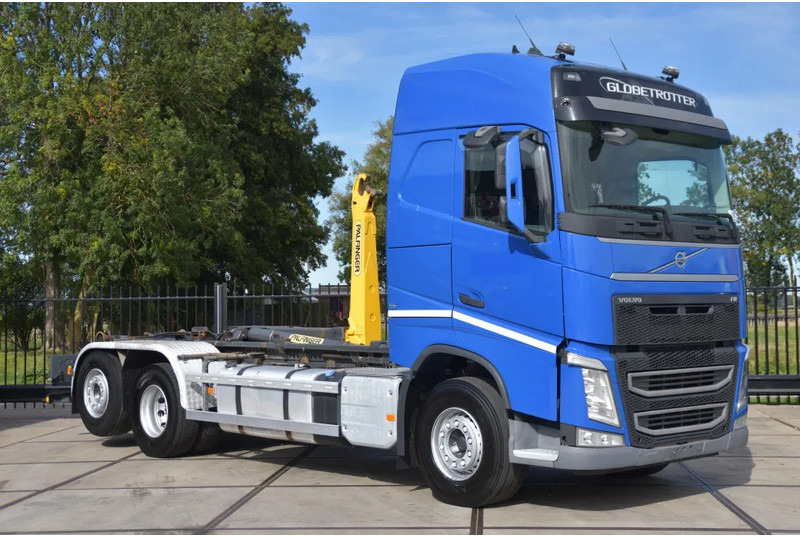 Volvo FH 460 6x2*4 - PALFINGER HOOKLIFT - 841 TKM - PARK. AIRCO - WHEELBASE: 480 CM - PTO - TOP CONDITION - - Hook-lift sunkvežimis: foto 2 Volvo FH 460 6x2*4 - PALFINGER HOOKLIFT - 841 TKM - PARK. AIRCO - WHEELBASE: 480 CM - PTO - TOP CONDITION - - Hook-lift sunkvežimis: foto 2