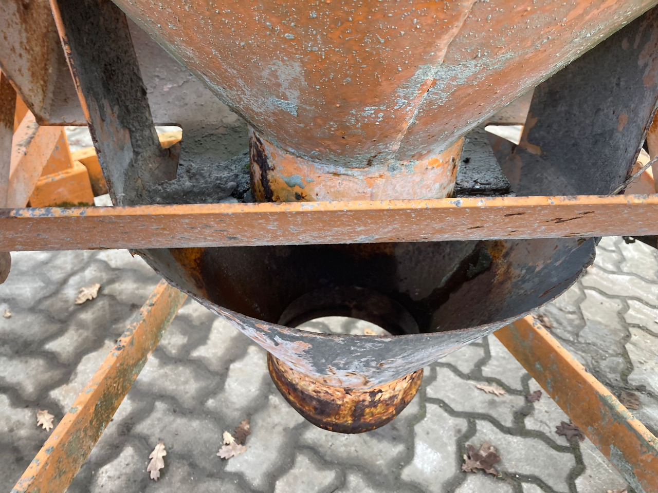 Eichinger concrete silo 1016H.22 - Cemento silosas: foto 4 Eichinger concrete silo 1016H.22 - Cemento silosas: foto 4