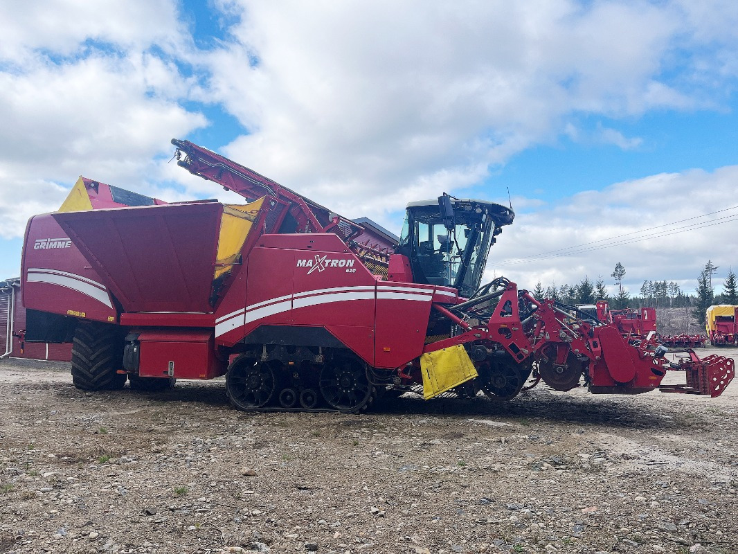 Grimme MAXTRON 620 II - Kombainas: foto 1 Grimme MAXTRON 620 II - Kombainas: foto 1