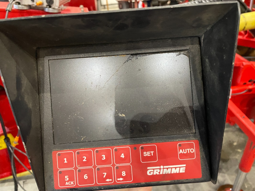 Grimme SE 150-60 NB - Kombainas: foto 3 Grimme SE 150-60 NB - Kombainas: foto 3