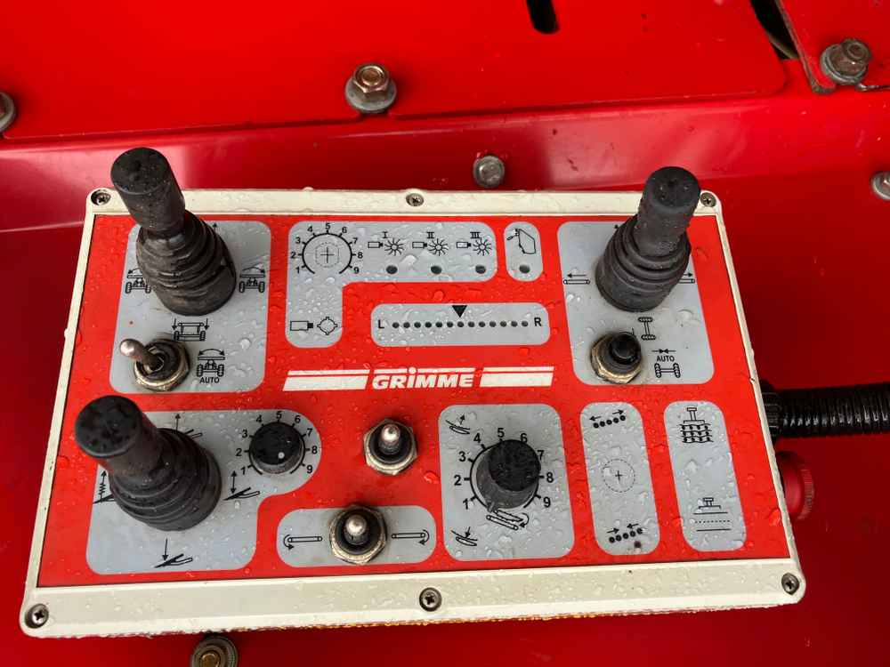 Grimme CS 150 - Bulvių kombainas: foto 4 Grimme CS 150 - Bulvių kombainas: foto 4