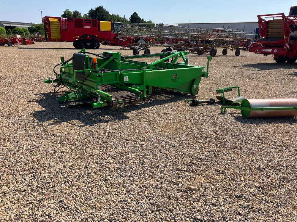 Jones Onion Windrower - Vynuogių derliaus nuėmimo mašinos: foto 4 Jones Onion Windrower - Vynuogių derliaus nuėmimo mašinos: foto 4