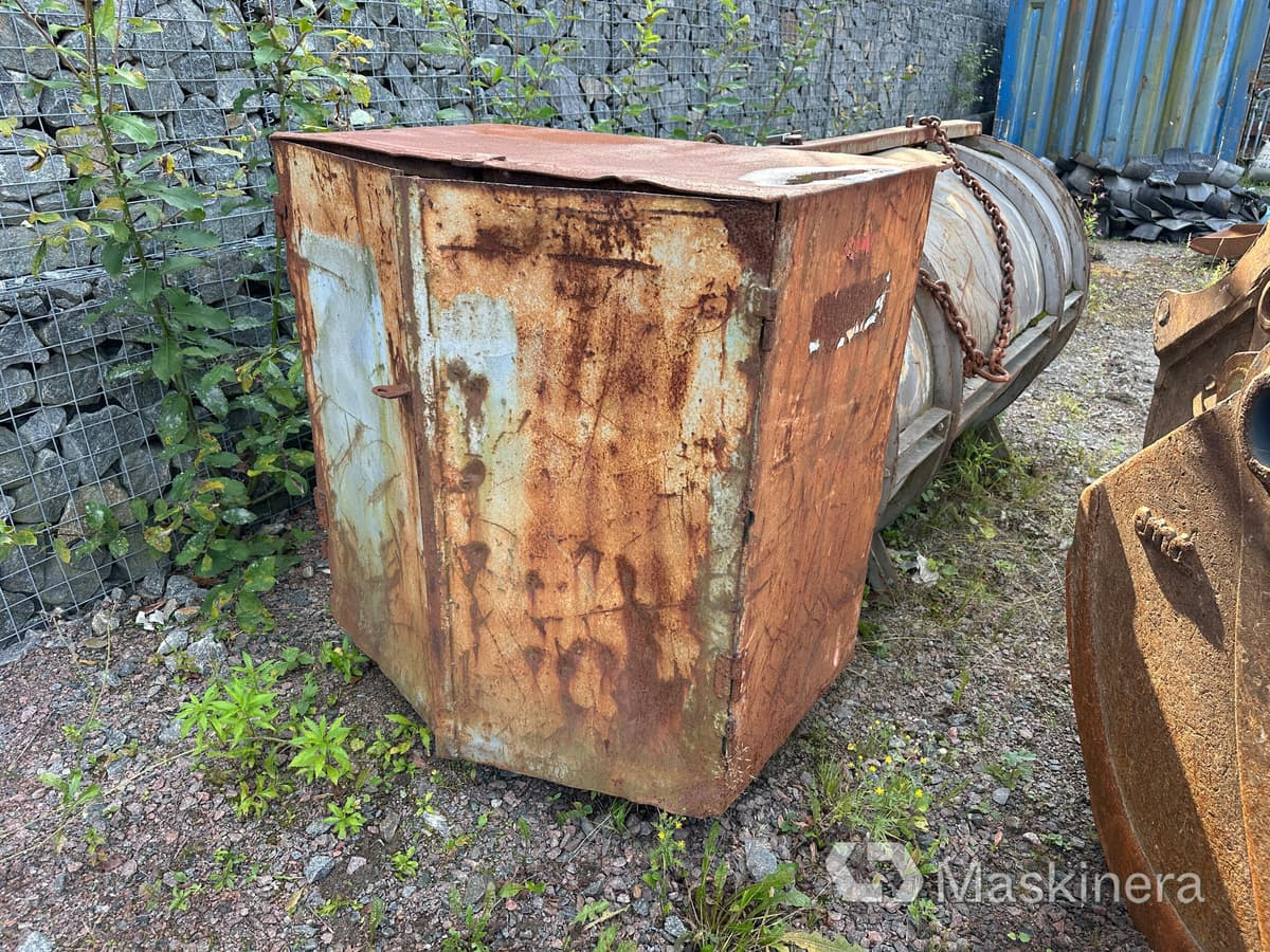 ABG 31A/Y/696/S/SP-054/0 Bränsletank ABG 1500 liter - Degalų bakas: foto 4 ABG 31A/Y/696/S/SP-054/0 Bränsletank ABG 1500 liter - Degalų bakas: foto 4