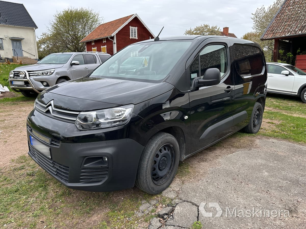 Arbetsbil Citroën Berlingo 1.2 PureTech Aut - Mažas furgonas: foto 1 Arbetsbil Citroën Berlingo 1.2 PureTech Aut - Mažas furgonas: foto 1