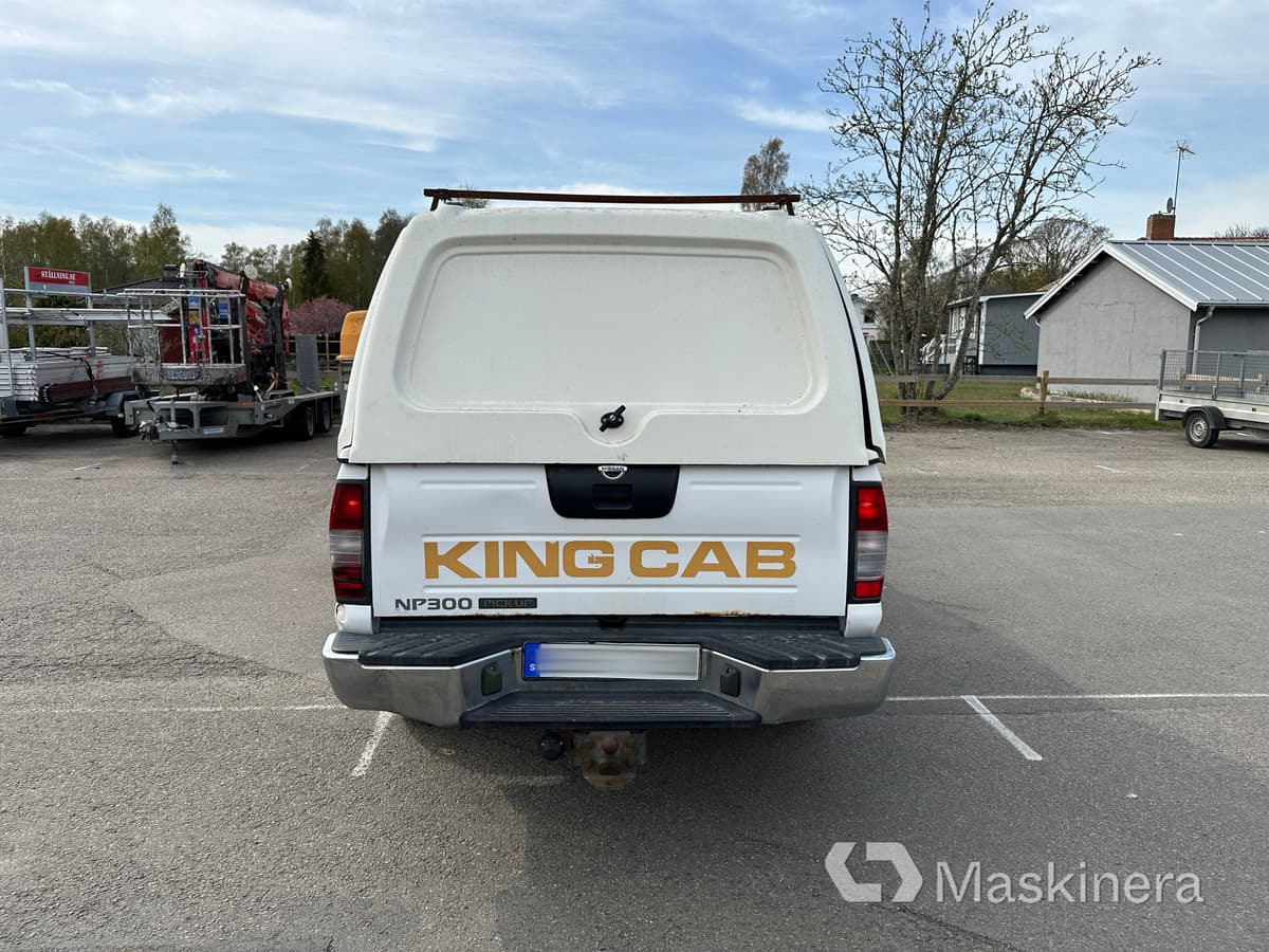 Arbetsbil Nissan NP300 King Cab 2.5 - Krovininis mikroautobusas: foto 4 Arbetsbil Nissan NP300 King Cab 2.5 - Krovininis mikroautobusas: foto 4