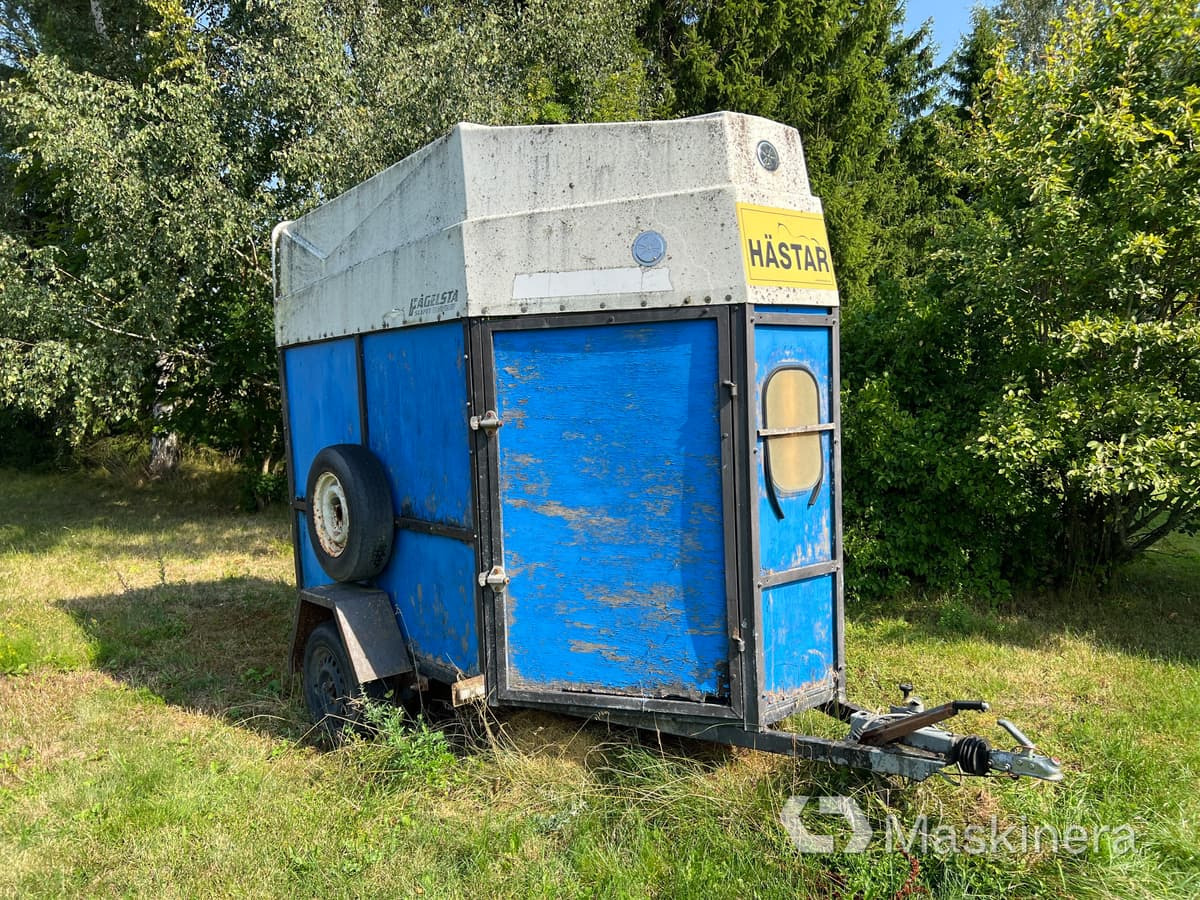 Fågelsta Släpet 1500 HT Hästtransport Fågelsta - Priekaba žirgams vežti: foto 3 Fågelsta Släpet 1500 HT Hästtransport Fågelsta - Priekaba žirgams vežti: foto 3