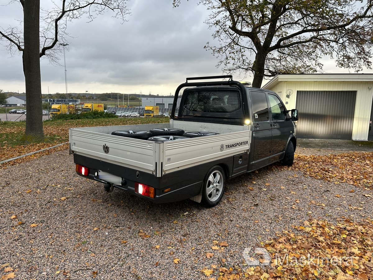 Flakbil Volkswagen Transporter dubbelhytt - Mažas furgonas: foto 5 Flakbil Volkswagen Transporter dubbelhytt - Mažas furgonas: foto 5