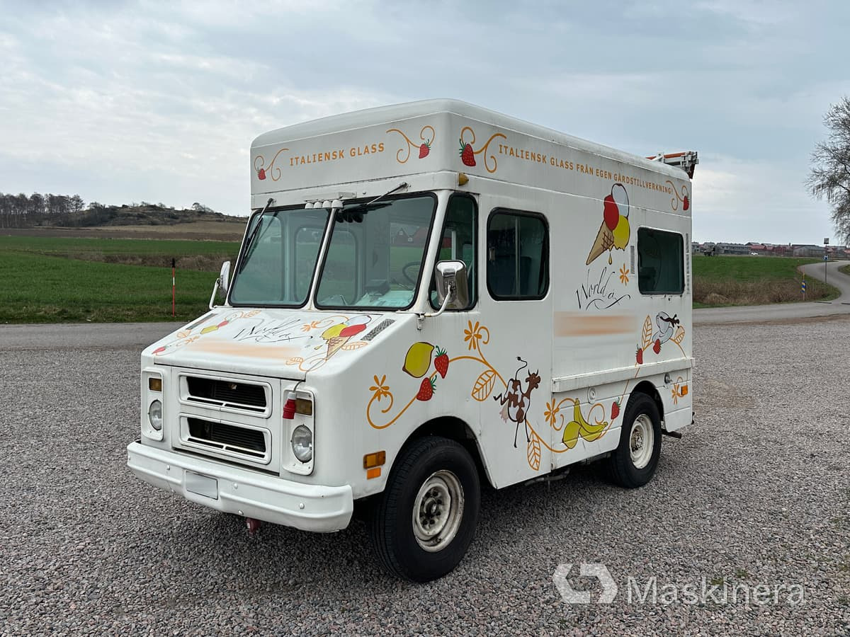 Foodtruck Chevrolet 1973 - Mažas furgonas: foto 1 Foodtruck Chevrolet 1973 - Mažas furgonas: foto 1
