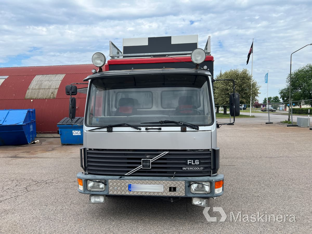 Foodtruck Volvo FL611 4X2 - Autoparduotuvė: foto 2 Foodtruck Volvo FL611 4X2 - Autoparduotuvė: foto 2