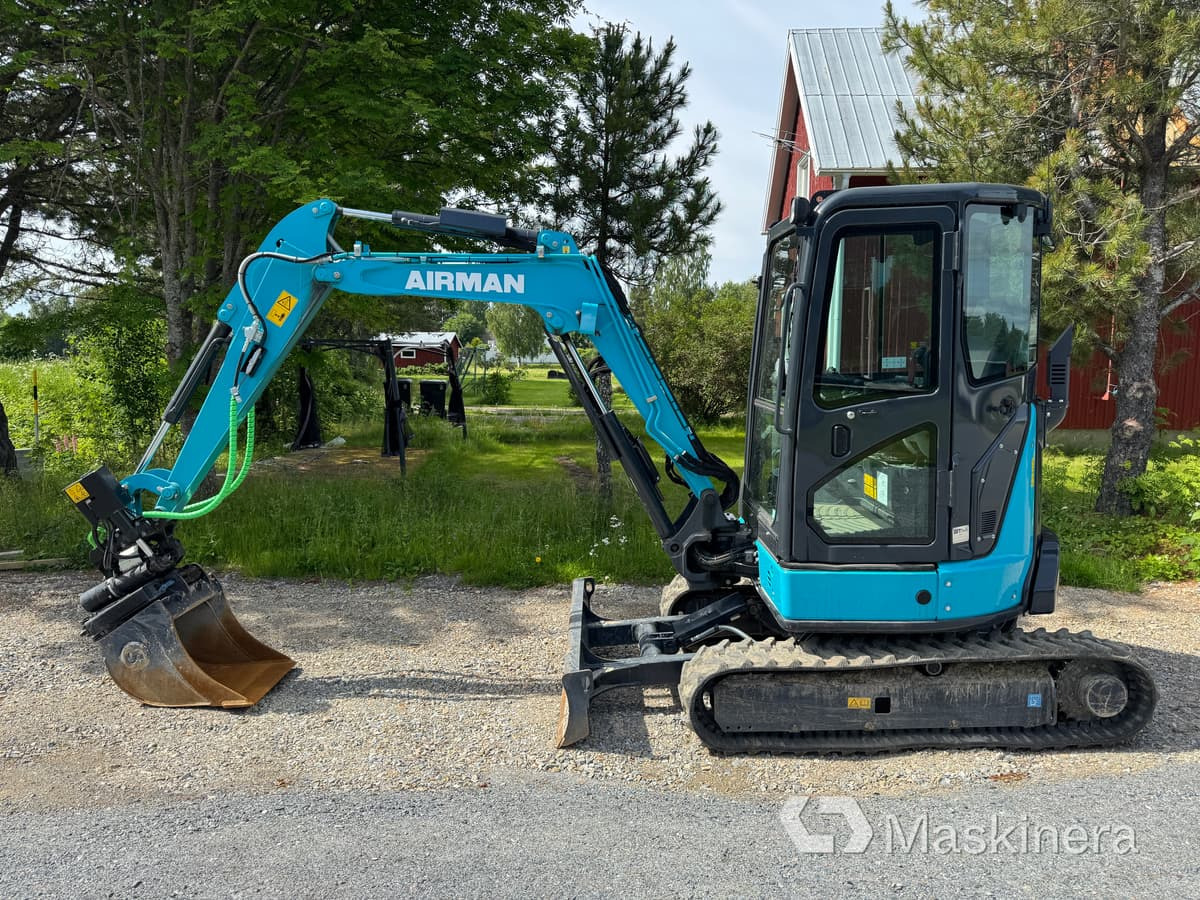 Grävmaskin Airman AX33u-7 med tillbehör - Vikšrinis ekskavatorius: foto 2 Grävmaskin Airman AX33u-7 med tillbehör - Vikšrinis ekskavatorius: foto 2
