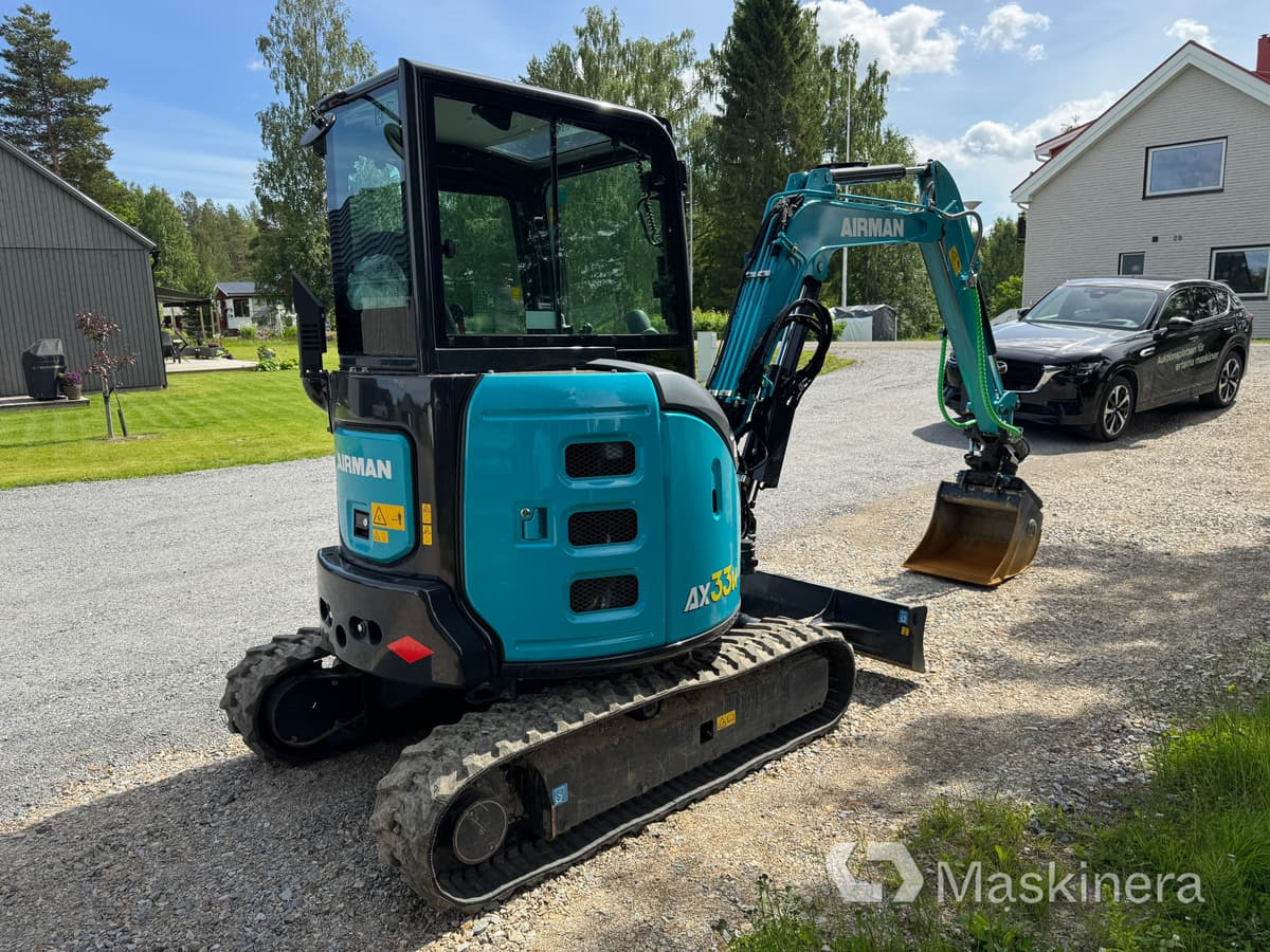 Grävmaskin Airman AX33u-7 med tillbehör - Vikšrinis ekskavatorius: foto 5 Grävmaskin Airman AX33u-7 med tillbehör - Vikšrinis ekskavatorius: foto 5