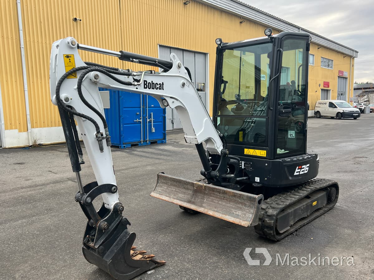 Mini ekskavatorius Grävmaskin Bobcat E26: foto 1