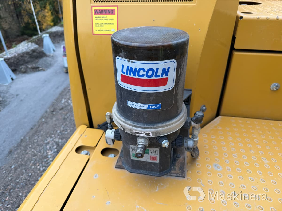 Vikšrinis ekskavatorius Grävmaskin CAT 325: foto 32