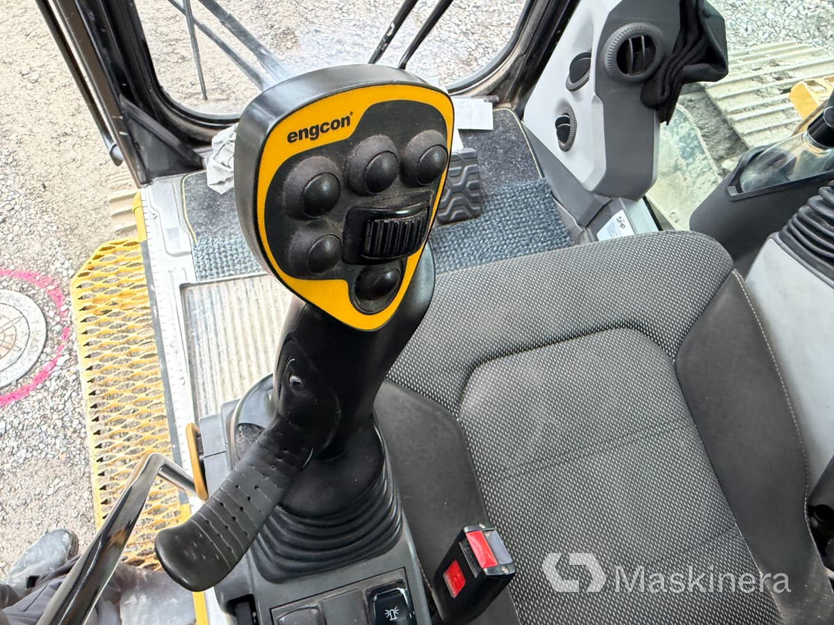 Vikšrinis ekskavatorius Grävmaskin CAT 325: foto 45