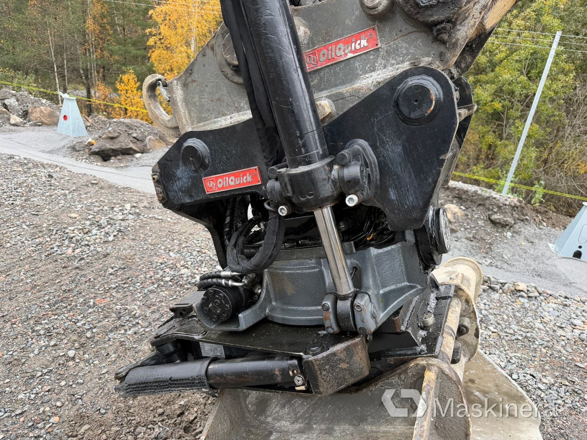 Vikšrinis ekskavatorius Grävmaskin CAT 325: foto 28