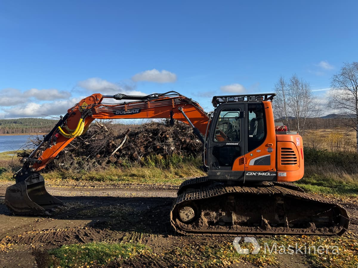 Grävmaskin Doosan DX140LCR-5 / Skördaraggregat 25RH - Vikšrinis ekskavatorius: foto 2 Grävmaskin Doosan DX140LCR-5 / Skördaraggregat 25RH - Vikšrinis ekskavatorius: foto 2