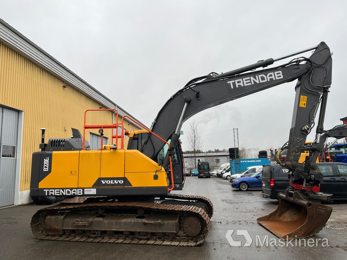 Grävmaskin Volvo EC220EL med tillbehör - Vikšrinis ekskavatorius: foto 4 Grävmaskin Volvo EC220EL med tillbehör - Vikšrinis ekskavatorius: foto 4