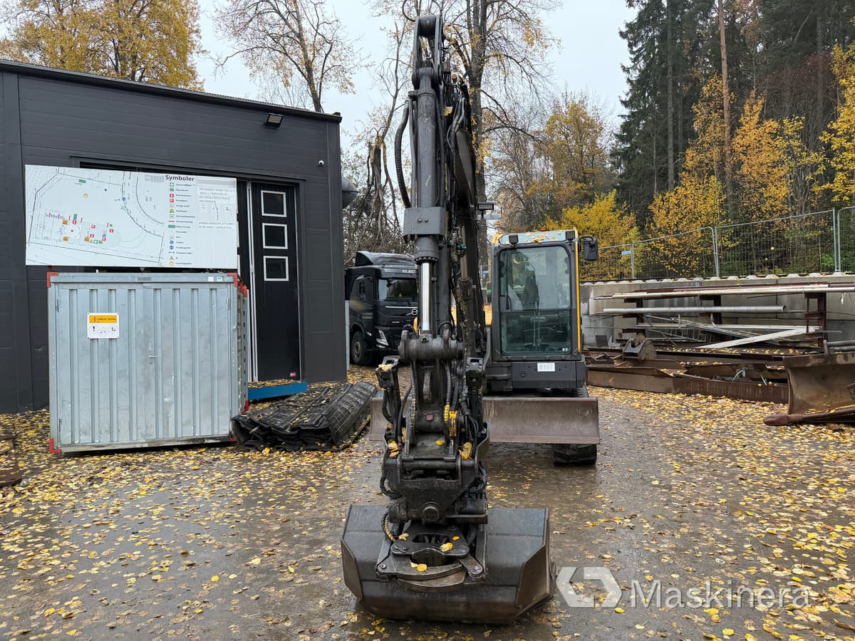 Grävmaskin Volvo ECR88D med tillbehör - Vikšrinis ekskavatorius: foto 2 Grävmaskin Volvo ECR88D med tillbehör - Vikšrinis ekskavatorius: foto 2