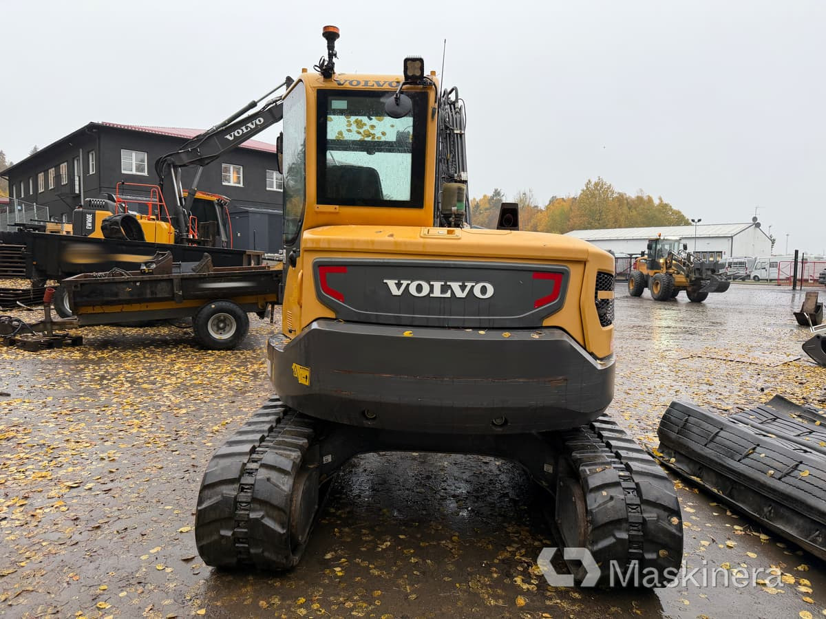 Grävmaskin Volvo ECR88D med tillbehör - Vikšrinis ekskavatorius: foto 5 Grävmaskin Volvo ECR88D med tillbehör - Vikšrinis ekskavatorius: foto 5