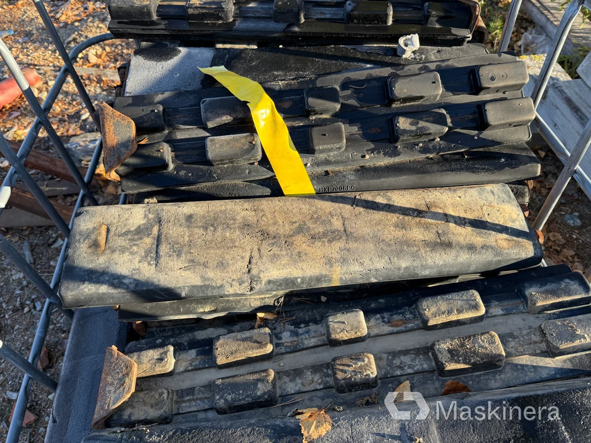 Gummipads till grävmaskin - Vikšrinės važiuoklės dalys - Ekskavatorius: foto 3 Gummipads till grävmaskin - Vikšrinės važiuoklės dalys - Ekskavatorius: foto 3