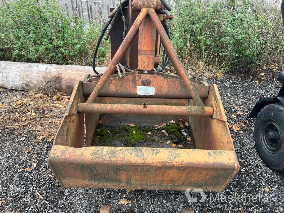 HIAB gripskopa med rotator B27-fäste - Greiferini kausa: foto 3 HIAB gripskopa med rotator B27-fäste - Greiferini kausa: foto 3