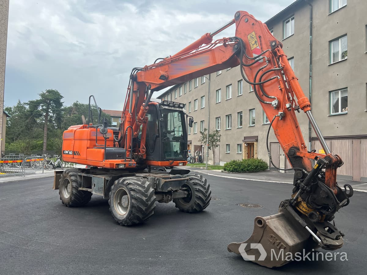 Hjugrävare Doosan DX140-3 - Vikšrinis ekskavatorius: foto 3 Hjugrävare Doosan DX140-3 - Vikšrinis ekskavatorius: foto 3