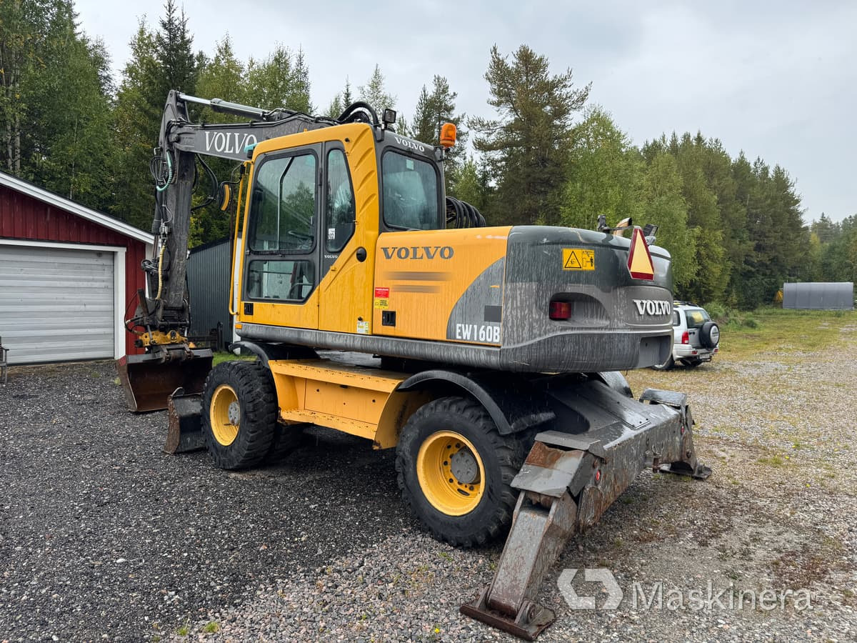 Hjulgrävare Volvo EW160B med tillbehör - Vikšrinis ekskavatorius: foto 3 Hjulgrävare Volvo EW160B med tillbehör - Vikšrinis ekskavatorius: foto 3