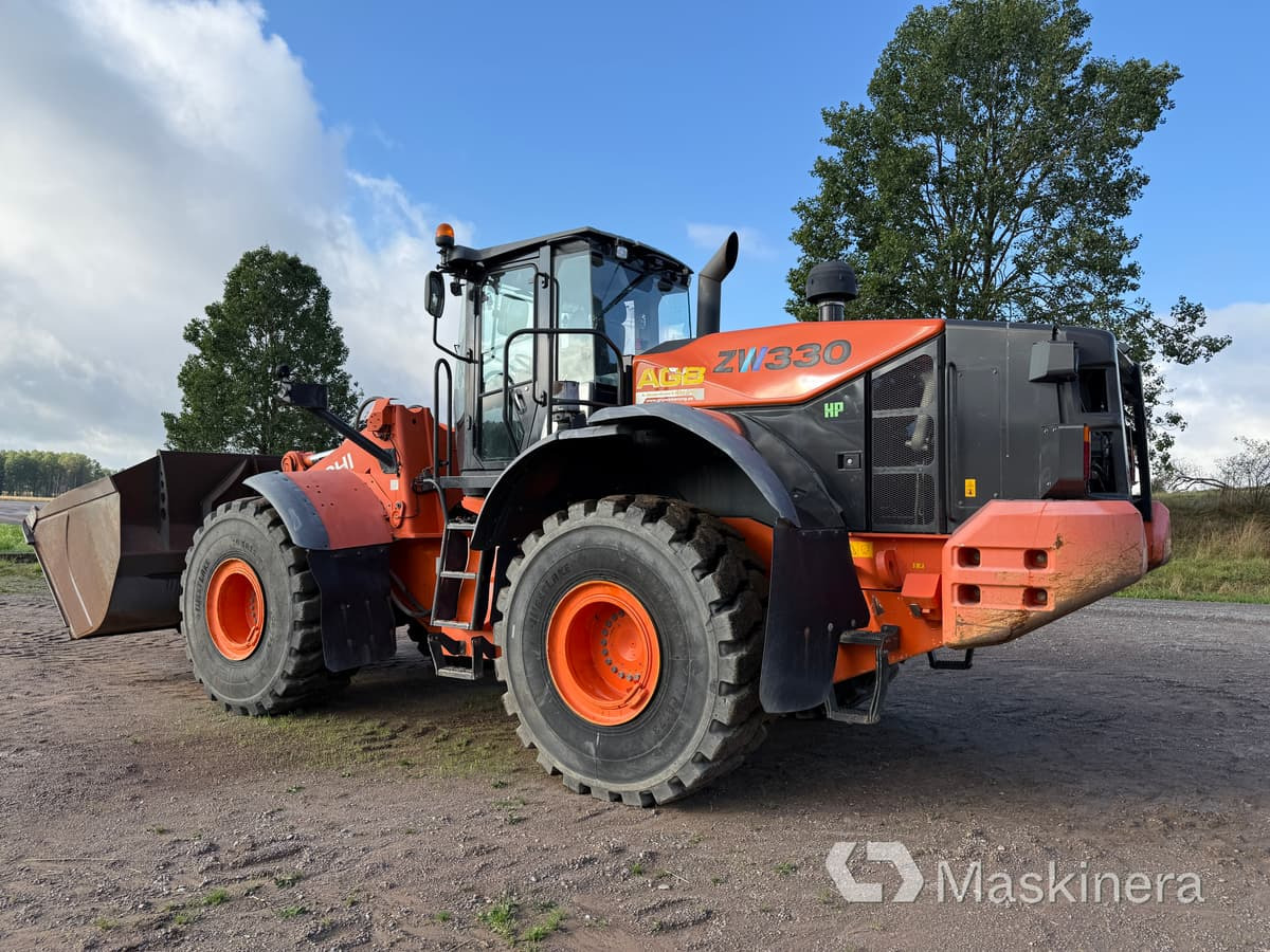 Hjullastare Hitachi ZW330-5B - Ratinis krautuvas: foto 3 Hjullastare Hitachi ZW330-5B - Ratinis krautuvas: foto 3