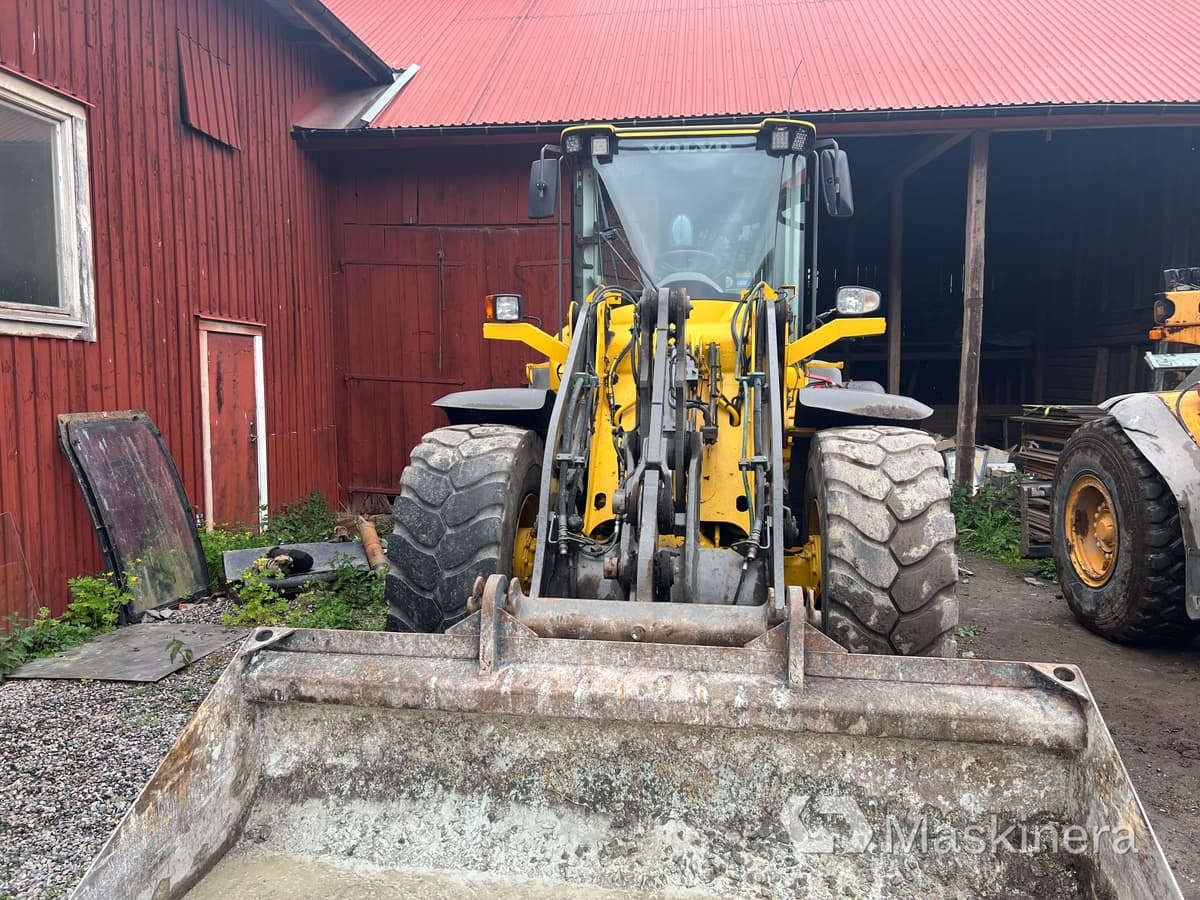 Hjullastare Volvo L60F - Ratinis krautuvas: foto 2 Hjullastare Volvo L60F - Ratinis krautuvas: foto 2