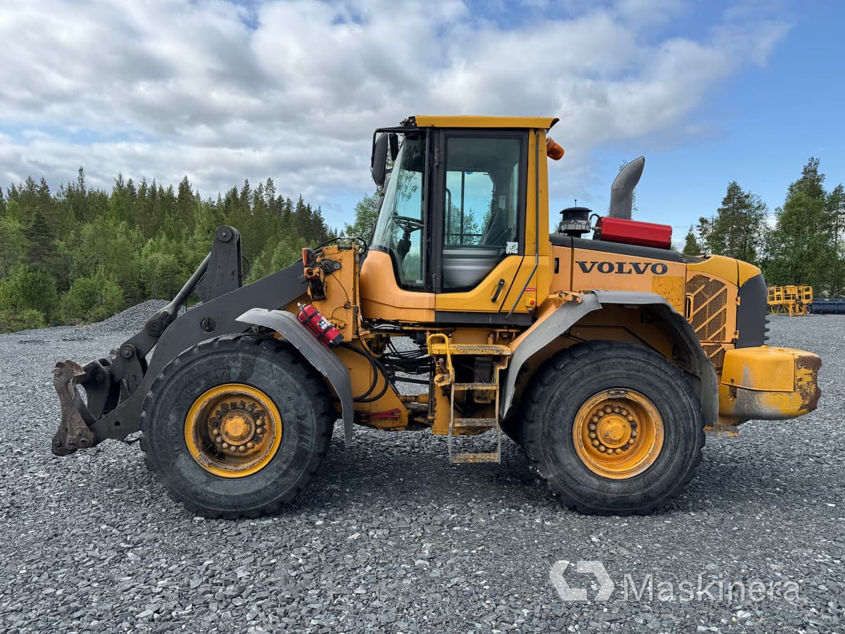 Hjullastare Volvo L90F - Ratinis krautuvas: foto 2 Hjullastare Volvo L90F - Ratinis krautuvas: foto 2