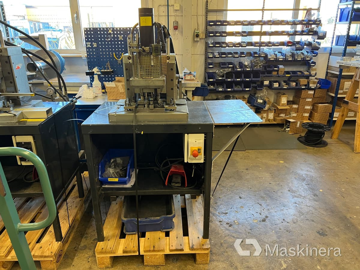 Hydraulisk press Santas Mekaniska DS88 - Lenkimo presas: foto 1 Hydraulisk press Santas Mekaniska DS88 - Lenkimo presas: foto 1