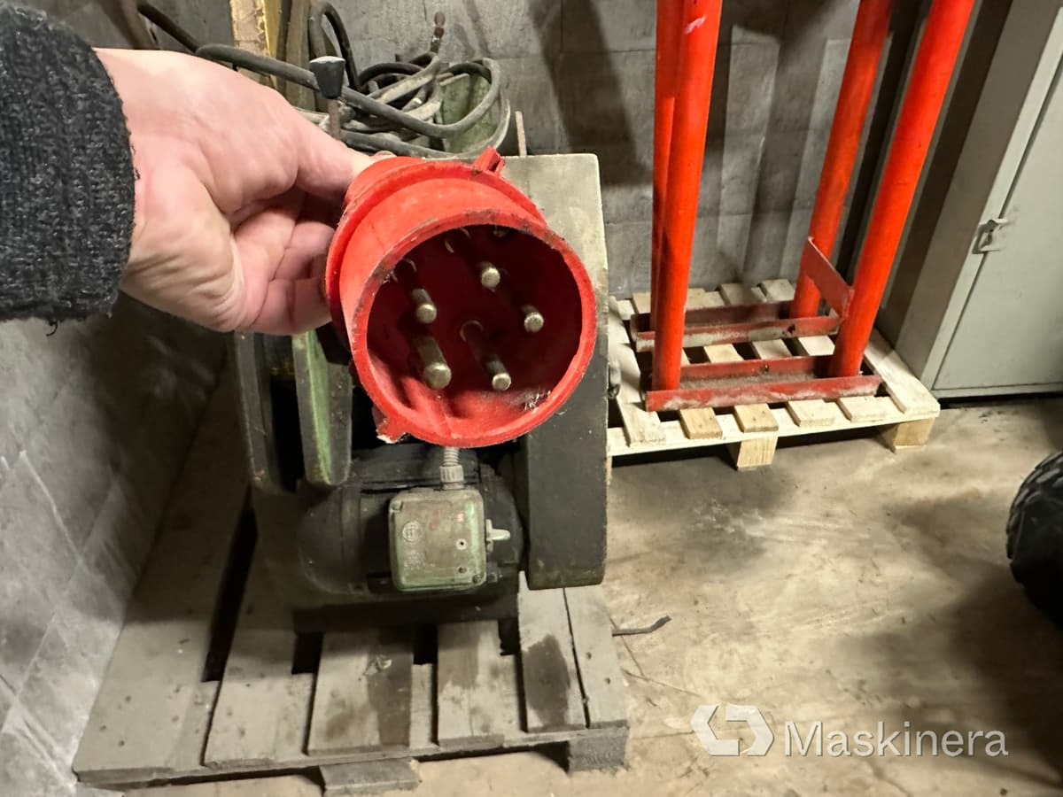 Medžio apdirbimo staklės Metallsåg Behringer Super 215 PU4: foto 8 Medžio apdirbimo staklės Metallsåg Behringer Super 215 PU4: foto 8