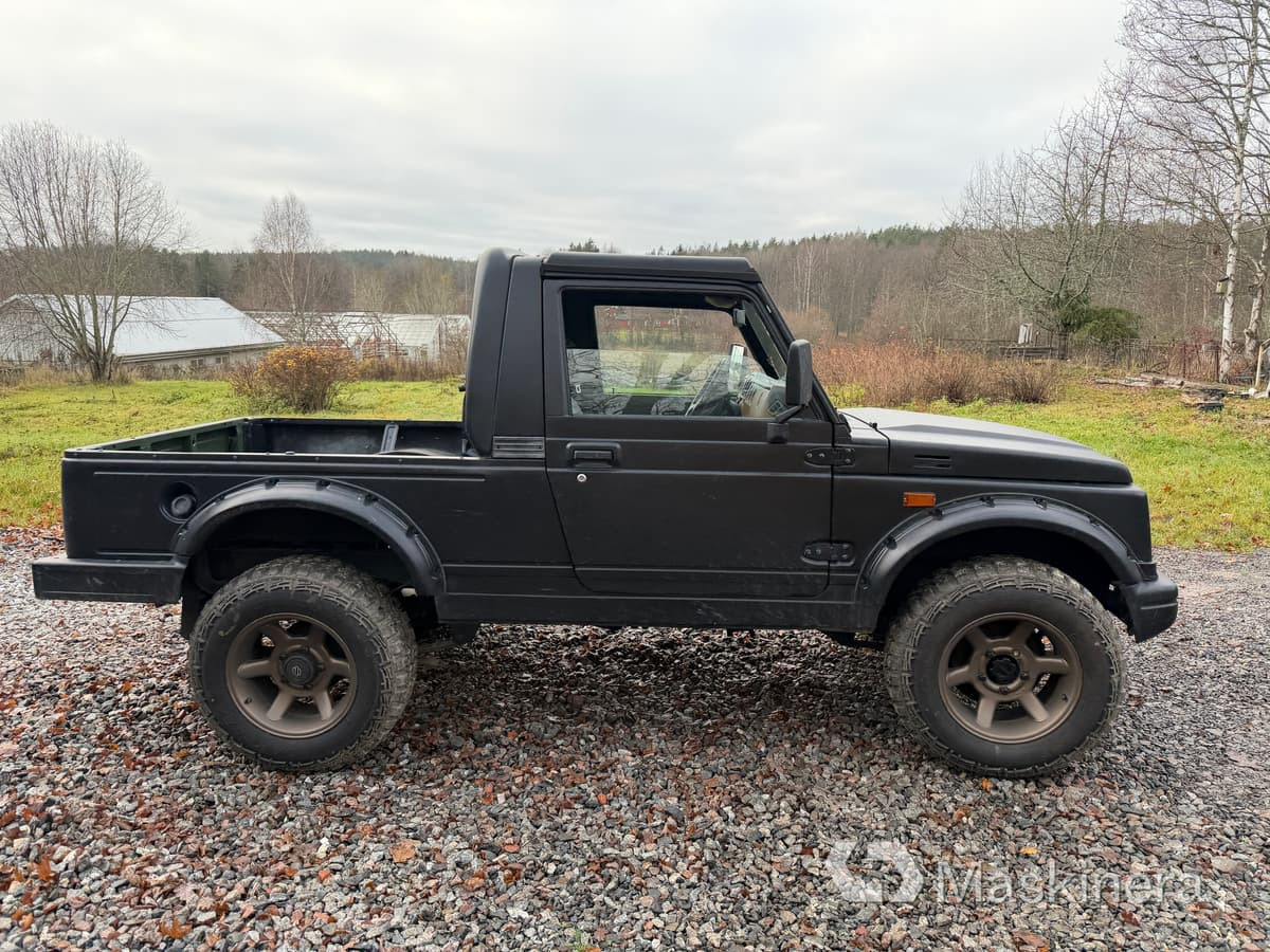 Pickup Suzuki Samurai 1.9TD 4WD - Mažas furgonas: foto 4 Pickup Suzuki Samurai 1.9TD 4WD - Mažas furgonas: foto 4