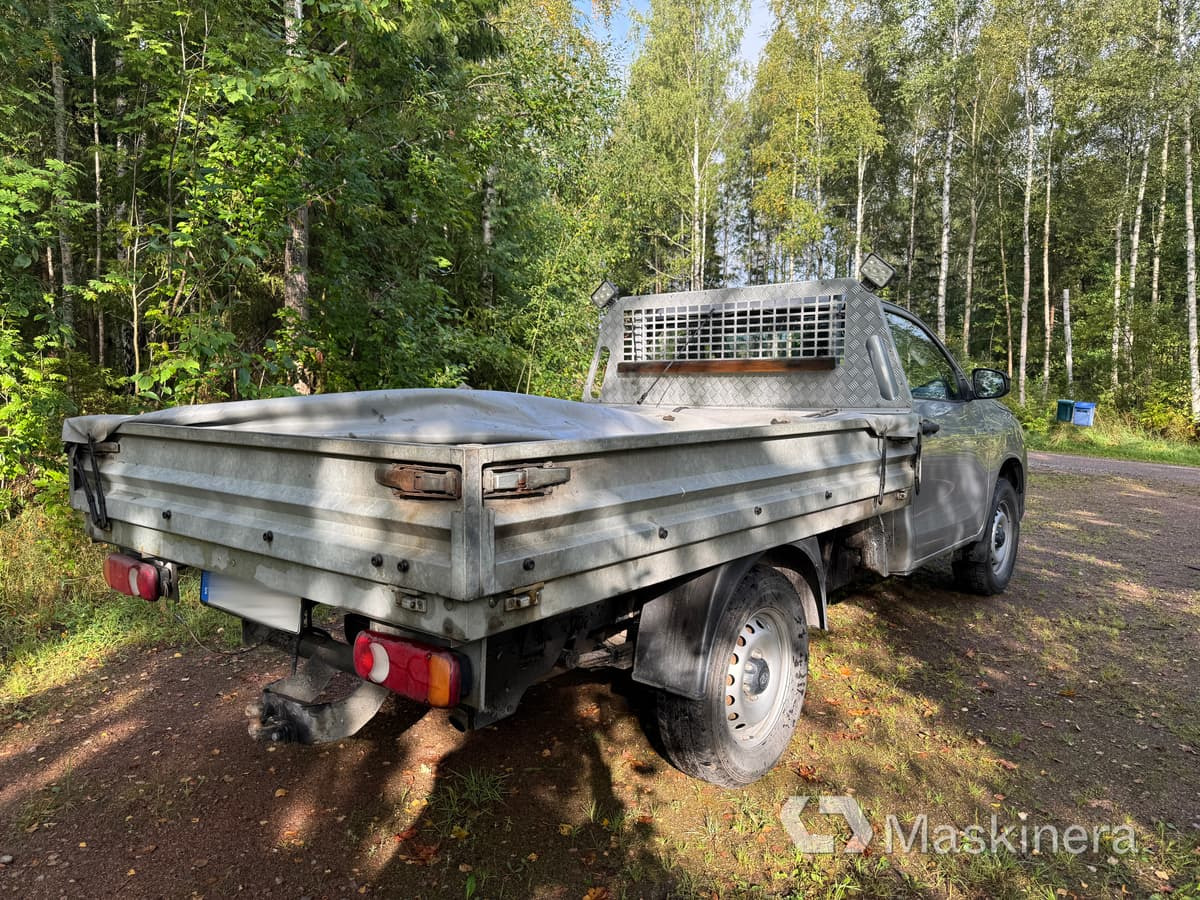 Pickup Toyota Hilux - Mažas furgonas: foto 5 Pickup Toyota Hilux - Mažas furgonas: foto 5