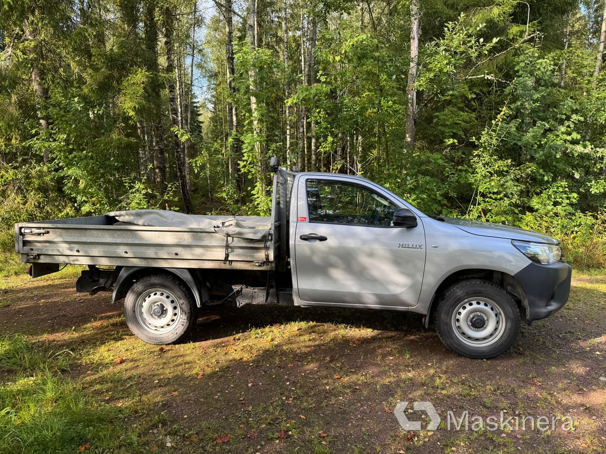 Pickup Toyota Hilux - Mažas furgonas: foto 4 Pickup Toyota Hilux - Mažas furgonas: foto 4
