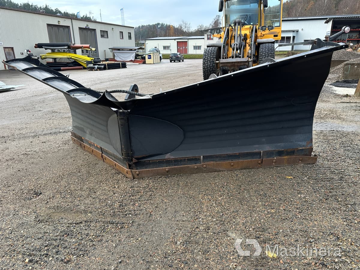 Pronar PUV 4000 HD Vikplog Pronar PUV 4000 HD - Sniego peilis: foto 1 Pronar PUV 4000 HD Vikplog Pronar PUV 4000 HD - Sniego peilis: foto 1