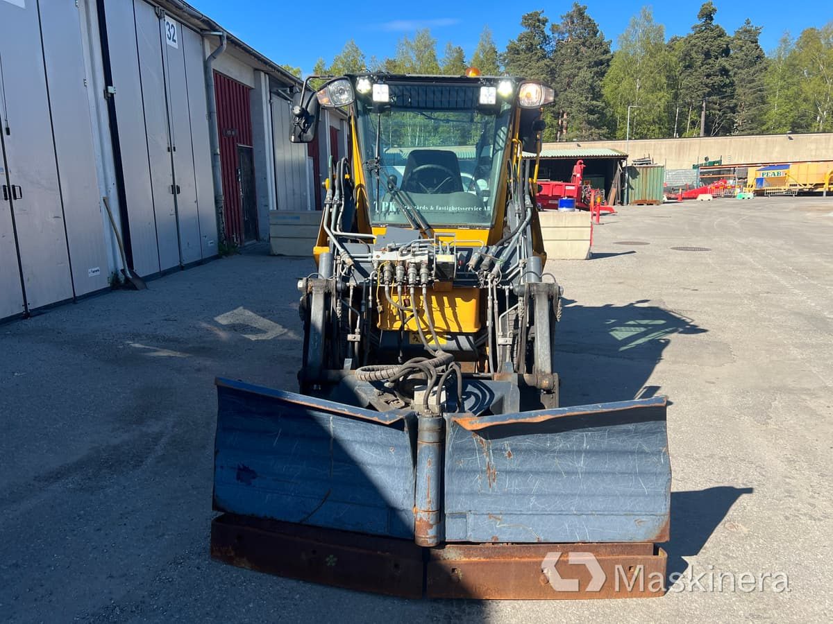 Redskapsbärare Wille 355B - Ratinis krautuvas: foto 3 Redskapsbärare Wille 355B - Ratinis krautuvas: foto 3