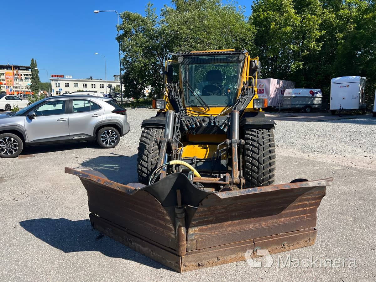 Redskapsbärare Wille 655 med vikplog - Ratinis krautuvas: foto 2 Redskapsbärare Wille 655 med vikplog - Ratinis krautuvas: foto 2