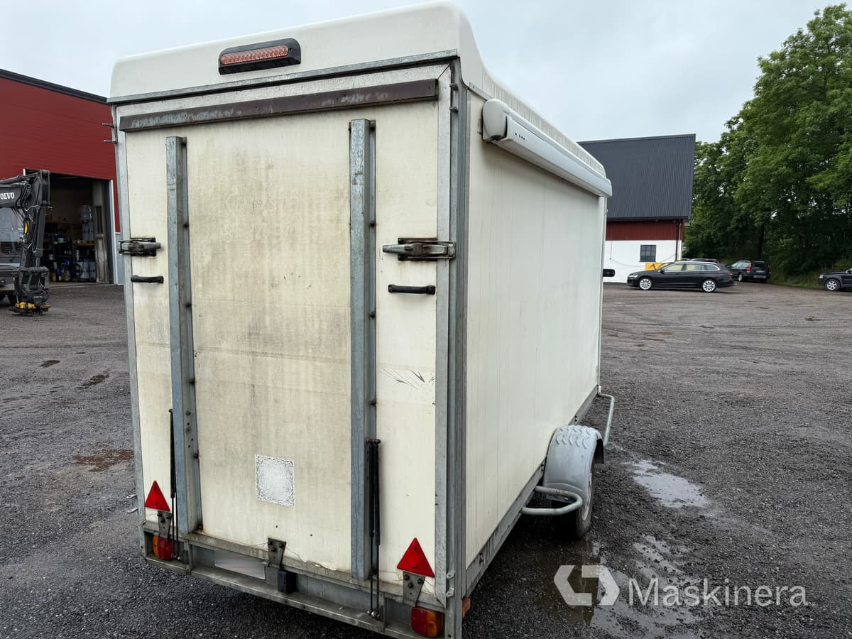Skåpsläp Thule tgab Ce 100035R - Furgonas priekaba: foto 5 Skåpsläp Thule tgab Ce 100035R - Furgonas priekaba: foto 5