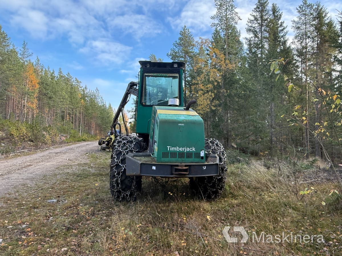 Skördare Timberjack 1070 - Harvesteris: foto 5 Skördare Timberjack 1070 - Harvesteris: foto 5