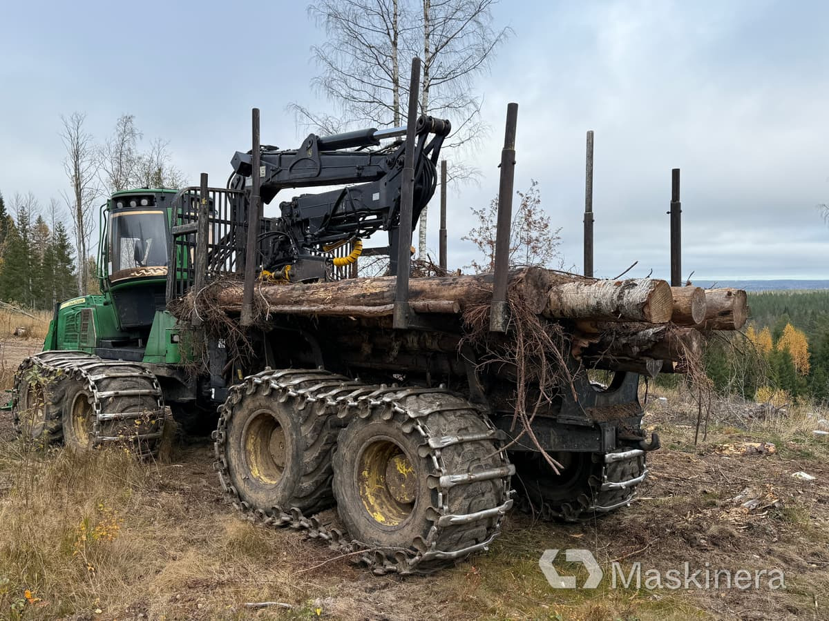 Skotare John Deere 1210E - Forvarderis: foto 3 Skotare John Deere 1210E - Forvarderis: foto 3