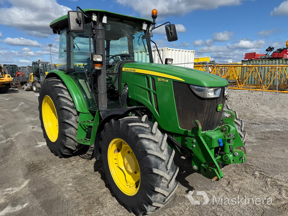 Traktor John Deere 5075M med snöutrustning - Traktorius: foto 3 Traktor John Deere 5075M med snöutrustning - Traktorius: foto 3