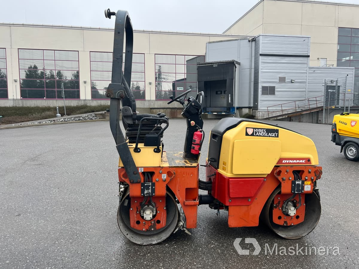 Vält Dynapac CC1100 - Asfalto volus: foto 4 Vält Dynapac CC1100 - Asfalto volus: foto 4