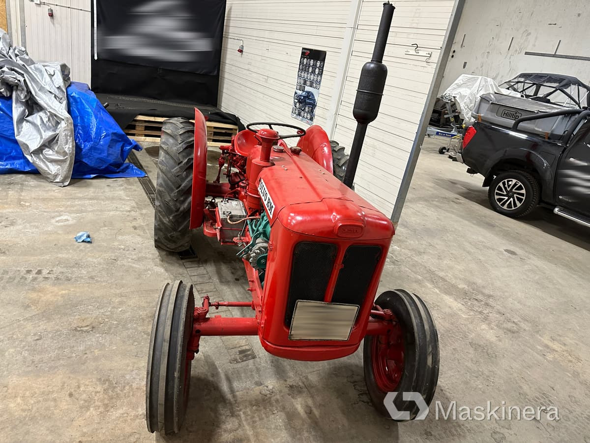 Veterantraktor Volvo BM 320 - Traktorius: foto 2 Veterantraktor Volvo BM 320 - Traktorius: foto 2