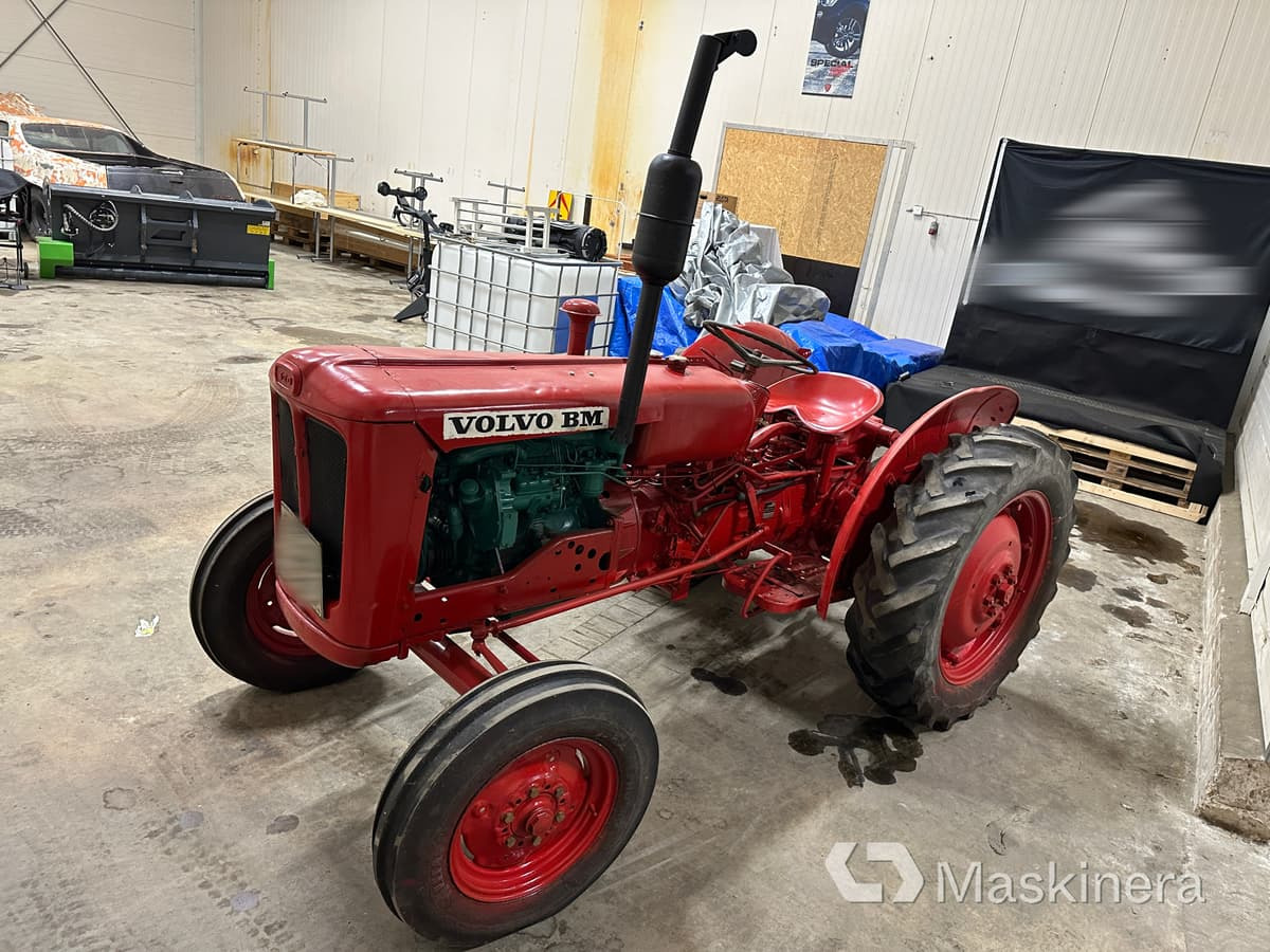 Veterantraktor Volvo BM 320 - Traktorius: foto 3 Veterantraktor Volvo BM 320 - Traktorius: foto 3